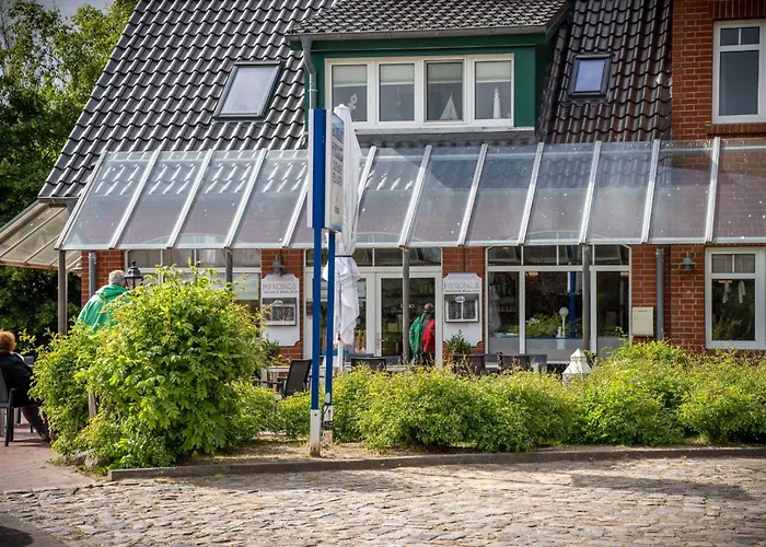 Edi-oehmsen 01 دورم نيوفيلد